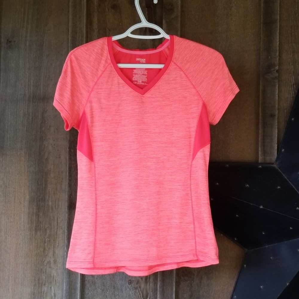 Danskin now Athletic top size small